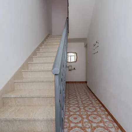 Suli Mari Amuri * Avola